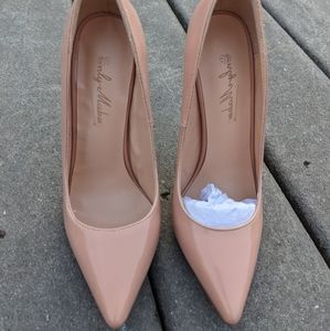 Onlymaker size 7 pumps
